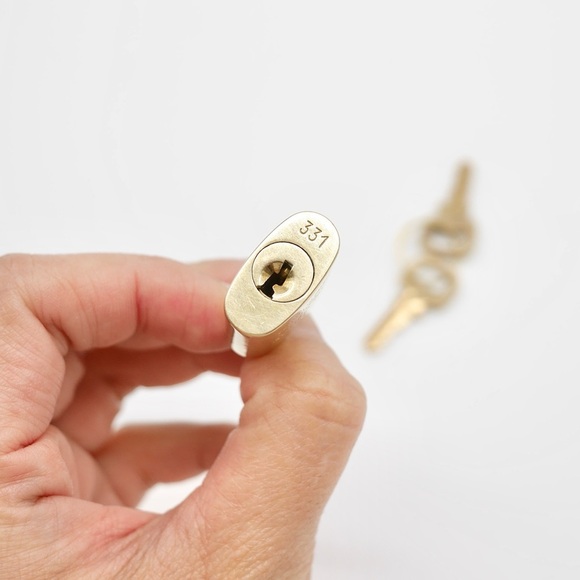 🍓LV Lock and Key #331 - Picture 3 of 3